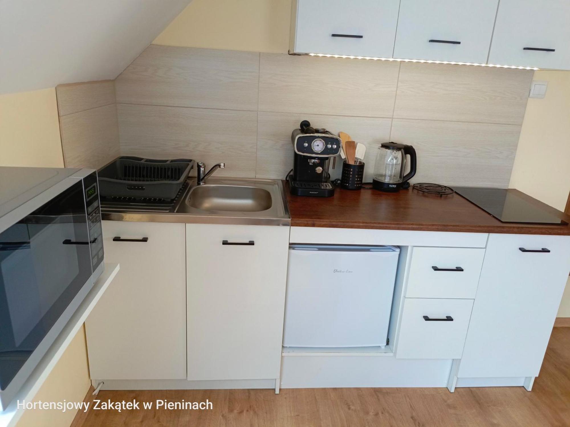 Hortensjowy Zakatek W Pieninach Sromowce Wyzne Esterno foto